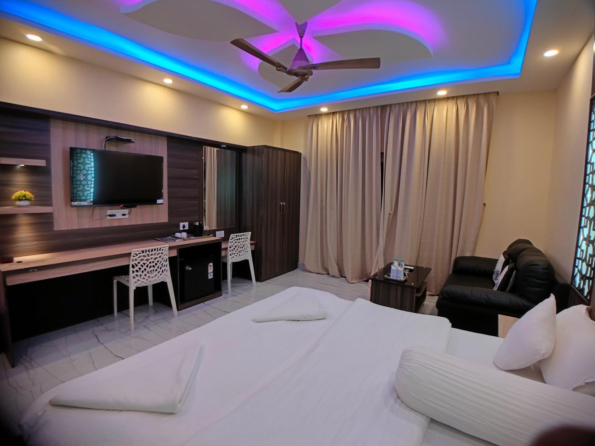 The Triton Beach Resort Mandarmani Exterior photo